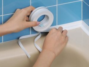 Гидроизоляция швов между ванной и стеной